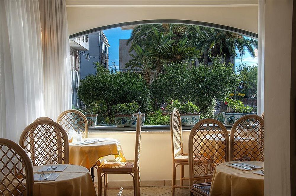 Hotel Sylesia Letoianni Exterior foto